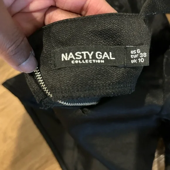 Nasty Gal Puffy Sleeve Crop Top - Picture 5 of 6